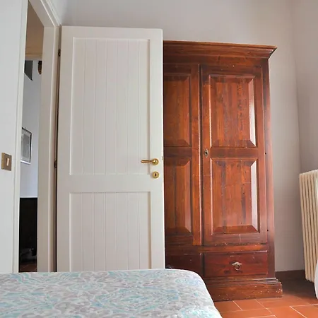 Montecasciano Rosa Apartment Capranica